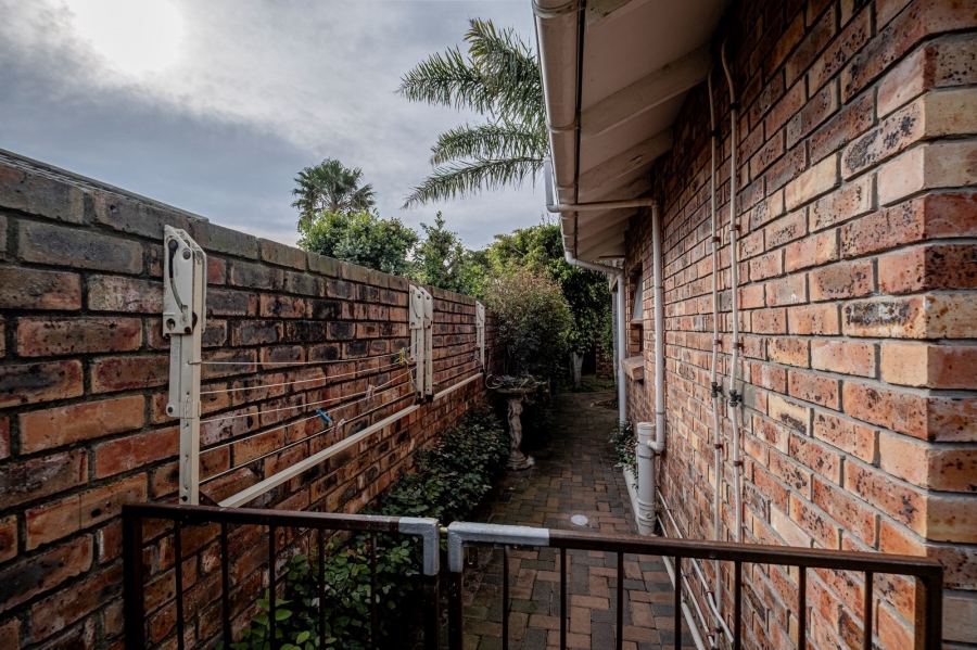 3 Bedroom Property for Sale in Summerstrand Eastern Cape